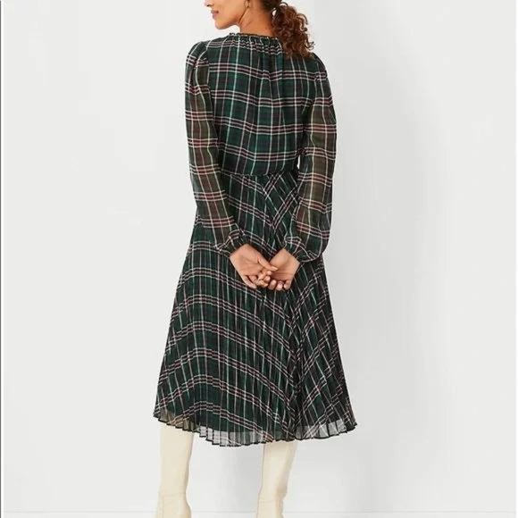 ANN TAYLOR PETITE PLAID PLEATED MIDI DRESS FOR WOMEN NEW - Picture 2 of 5